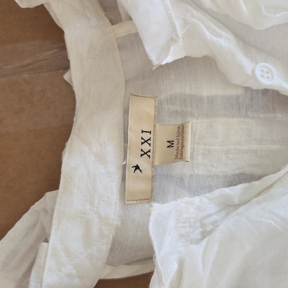 White Ruffled Button-Down Blouse - Picture 3 of 8